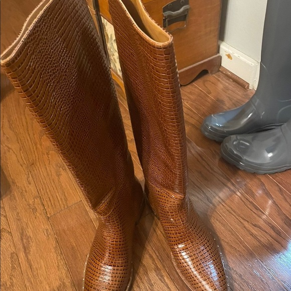 Fred Salvador all leather boots with wood heel. Brand new, never worn. - Picture 4 of 7